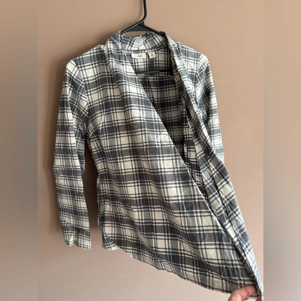 L.L. Bean Regular Flannel Open Front Cardigan - Picture 6 of 10